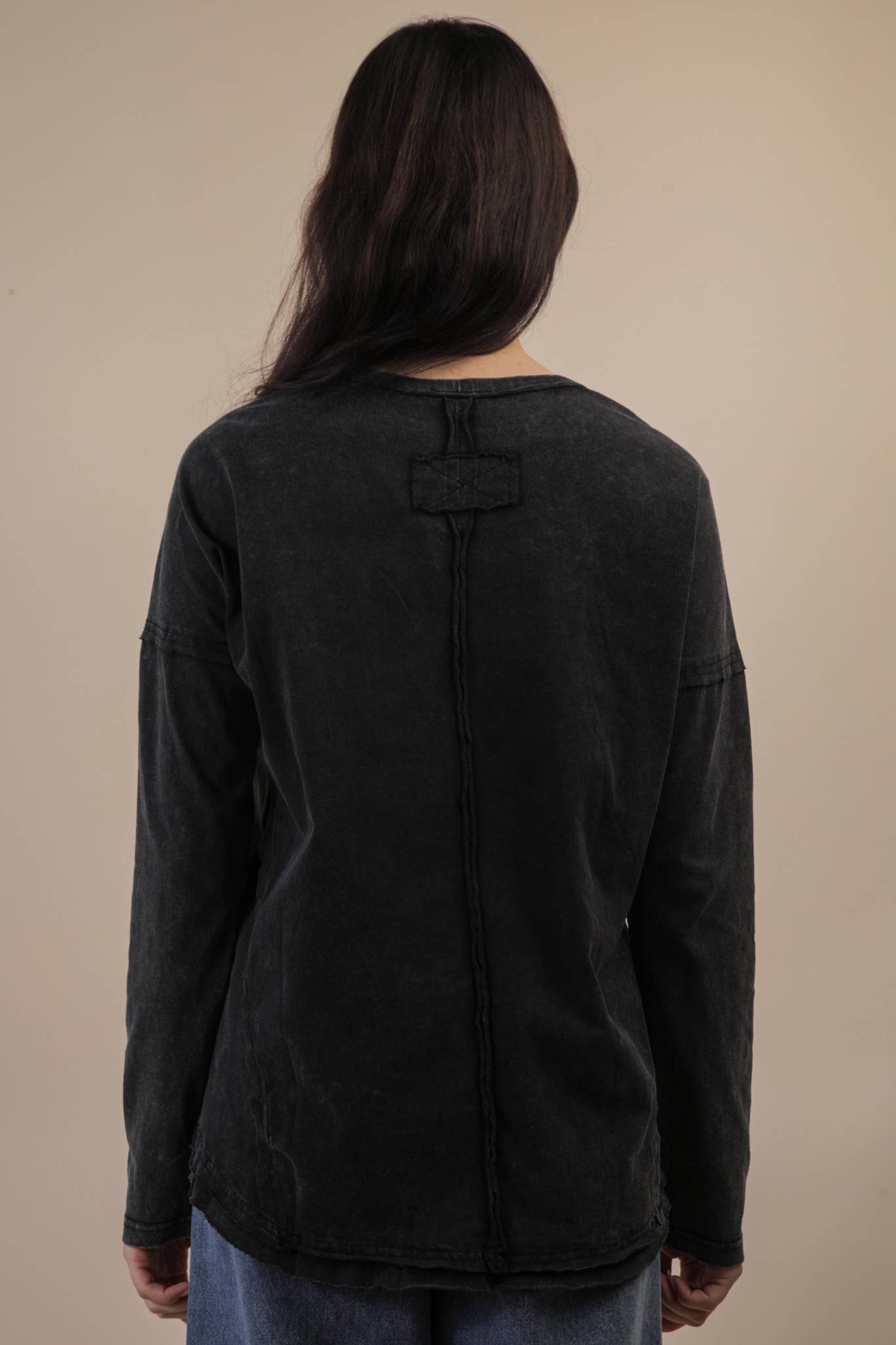 Mineral Washed Casual Knit Top: BLACK