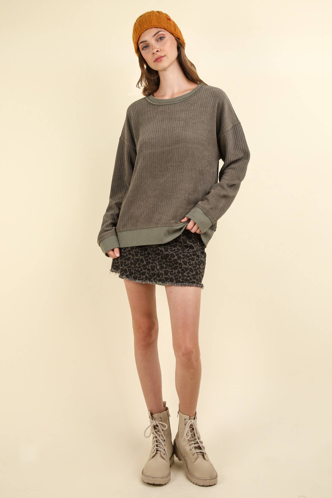 Curvy Oversized Soft Textured Knit Top: MOCHA