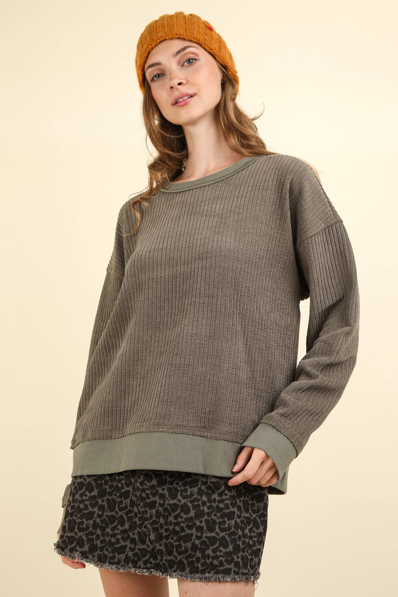 Curvy Oversized Soft Textured Knit Top: MOCHA