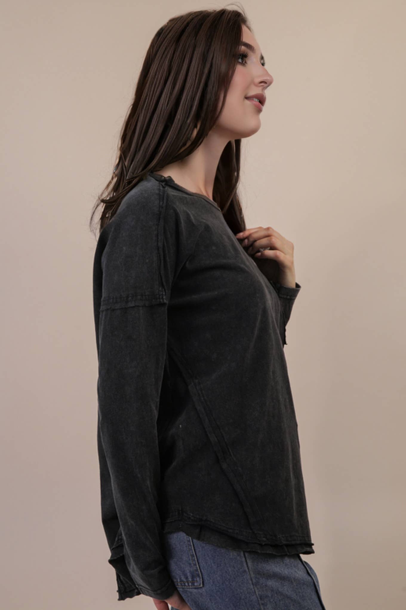 Mineral Washed Casual Knit Top: BLACK