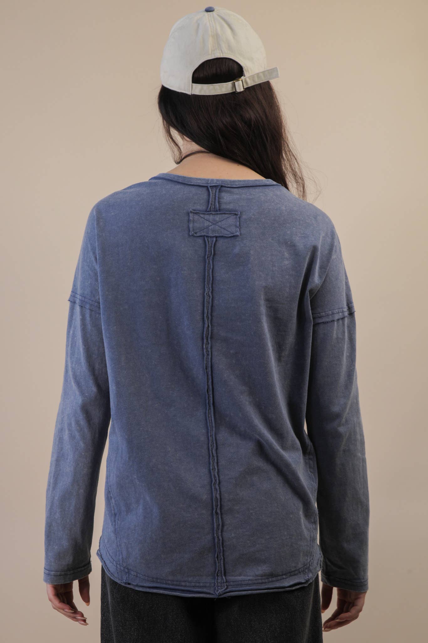 Mineral Washed Casual Knit Top: BLACK
