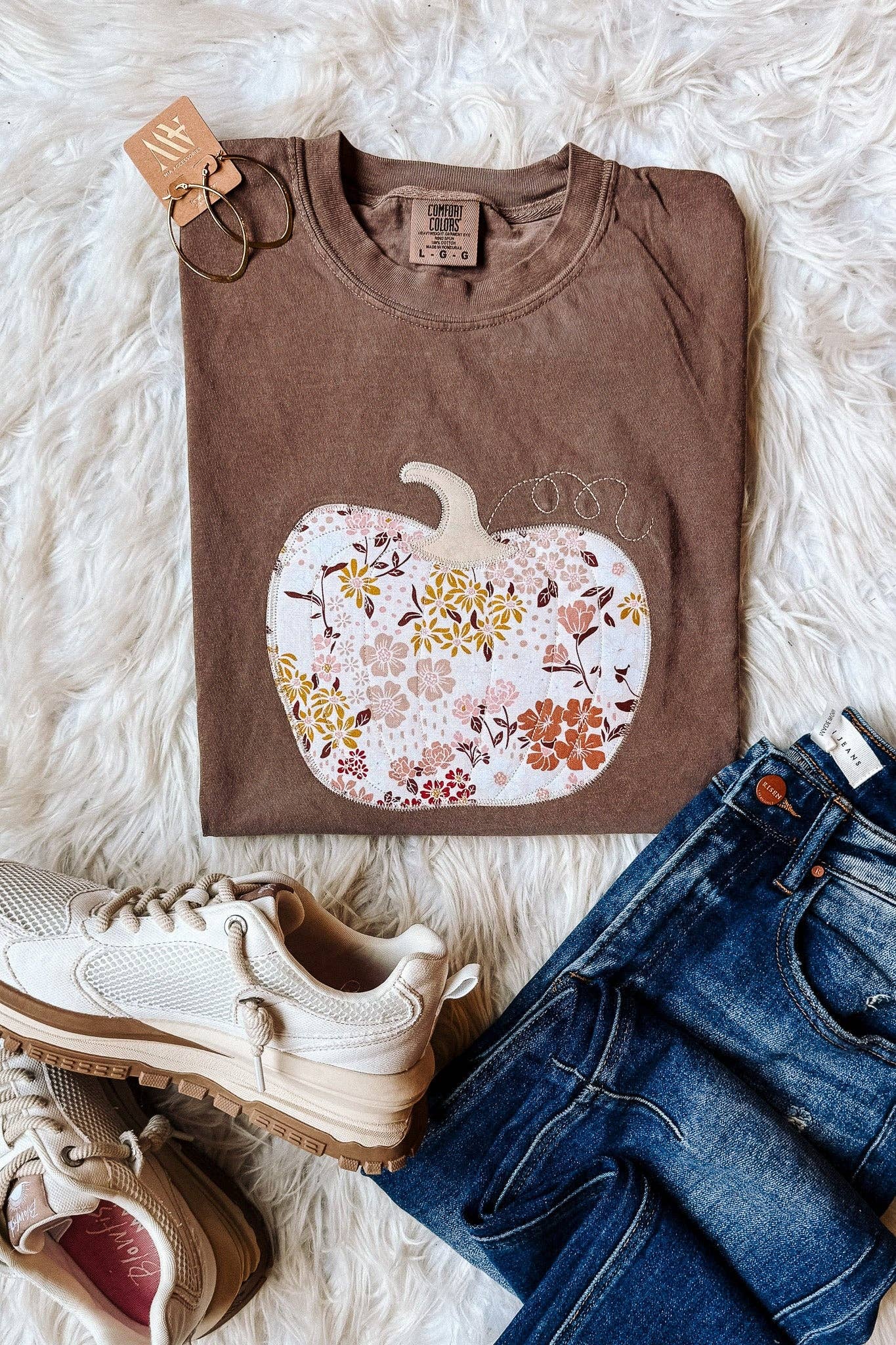 Fall Floral Appliqué Pumpkin Tee - Espresso