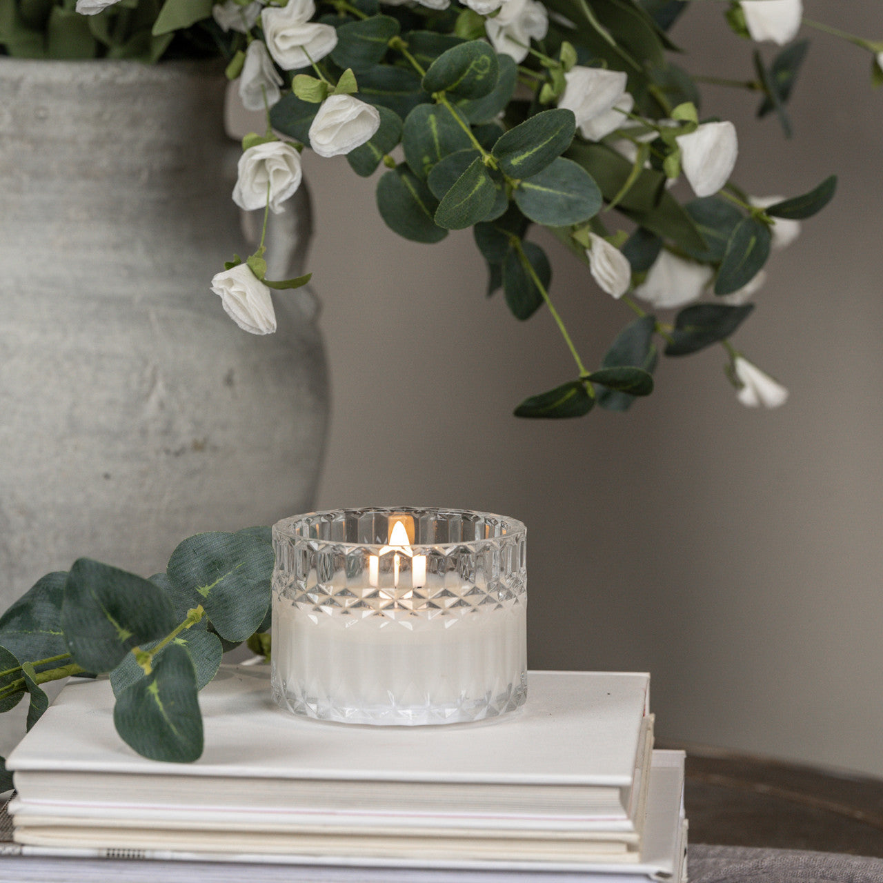 2.75" FACETED GLASS 3D FLAME CANDLE