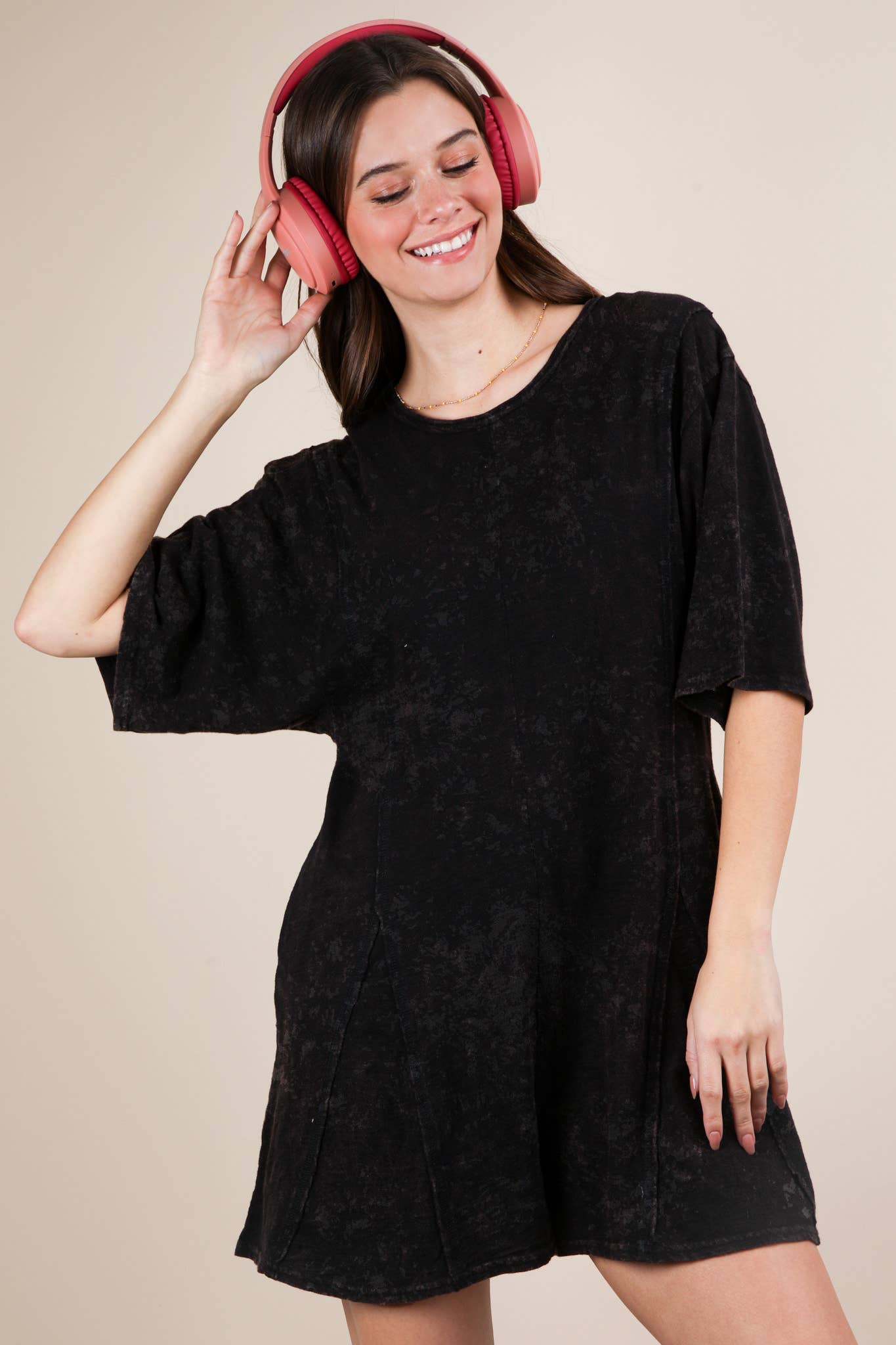 Mineral Washed Oversized Knit Comfy Romper: BLACK